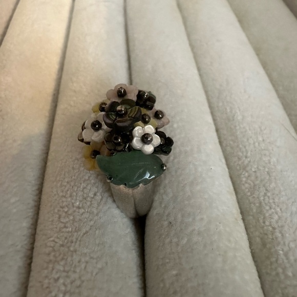 Whitney Kelly Sterling Silver Jadite & Mother of Pearl Figural Floral Ring Vtg - Picture 8 of 12